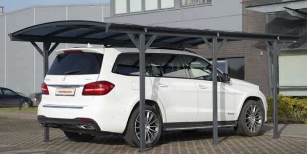 Přístřešek pro auto - může nahradit garáž? Kolik stojí a kde se dá koupit?